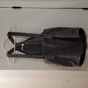 Suspender Skirt with pockets and adjustable straps